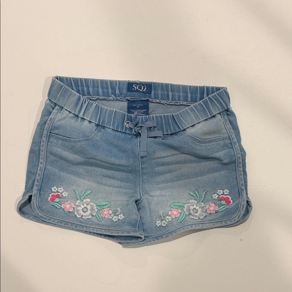 Q2 Light Blue Embroidered Girls' Denim Shorts